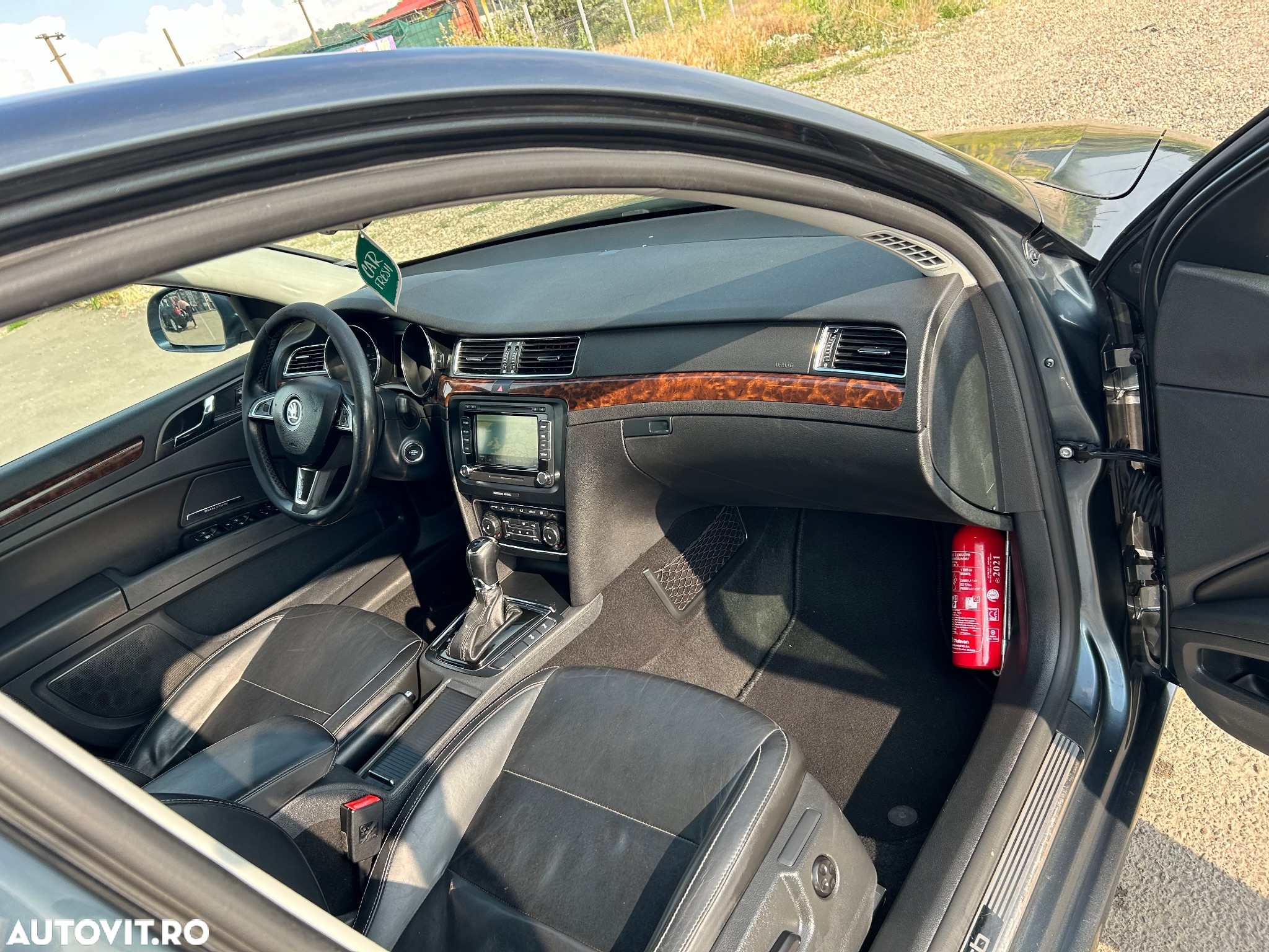 Skoda Superb 1.6 TDI DSG Ambition - 26