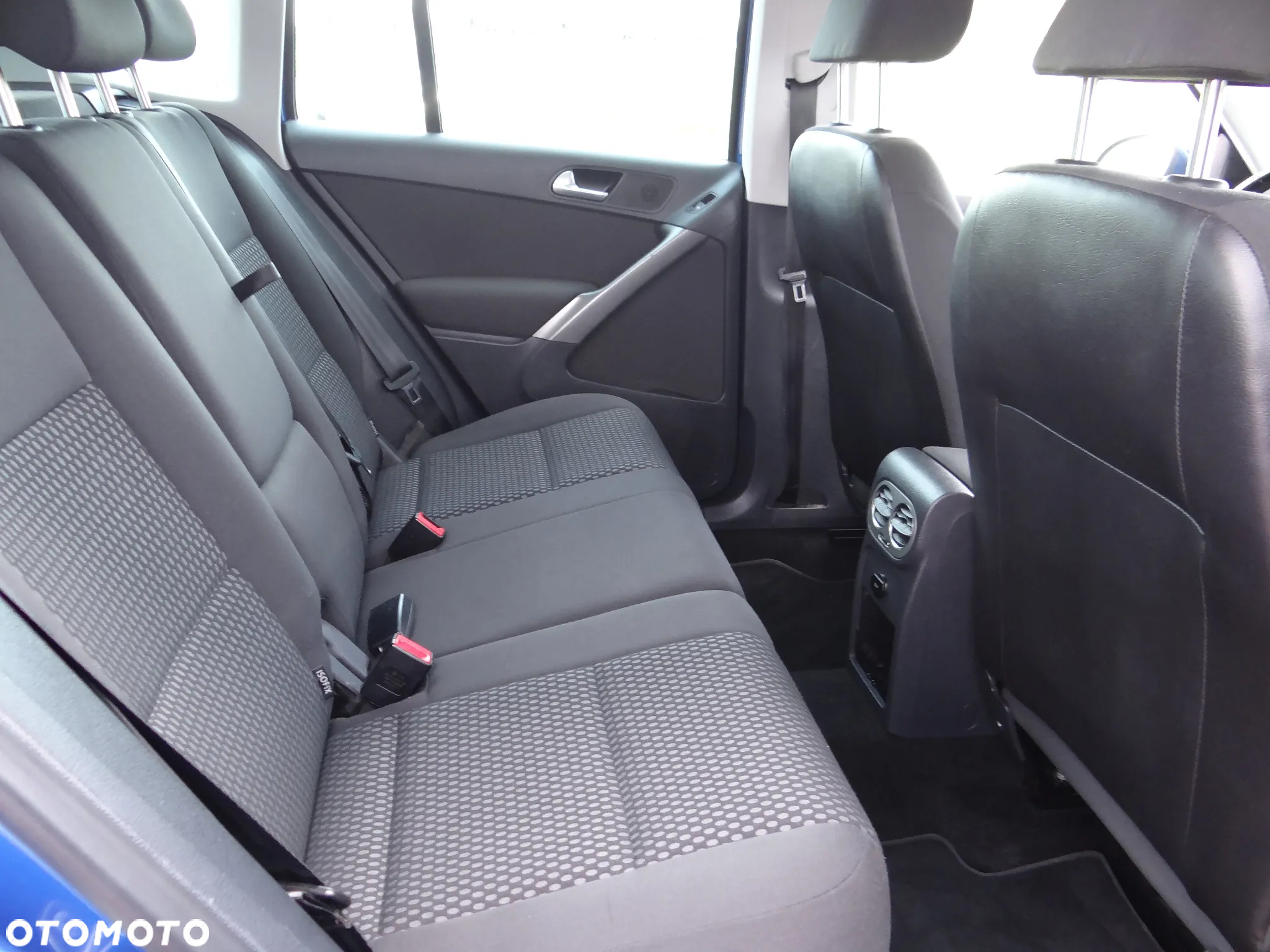 Volkswagen Tiguan - 8