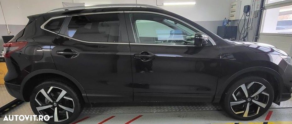 Nissan Qashqai - 25