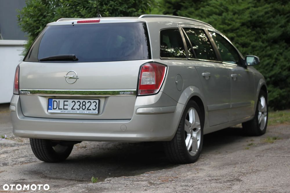 Opel Astra 1.7 CDTI DPF Cosmo - 5