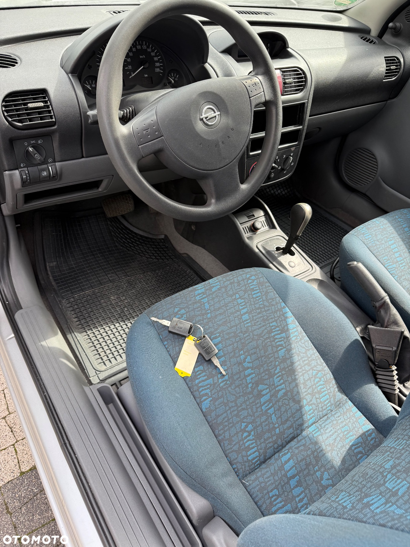 Opel Corsa 1.2 16V Comfort Easytronic - 15