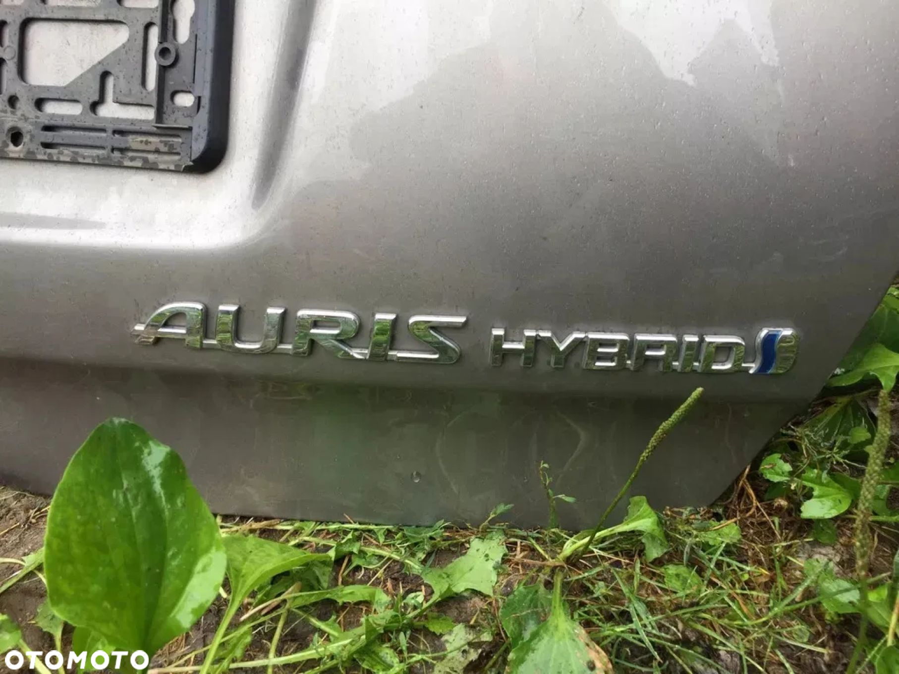 TOYOTA AURIS II KOMBI 2012-2018 KLAPA TYLNA TYŁ EMBLEMATY ZNACZKI HYBRID - 3