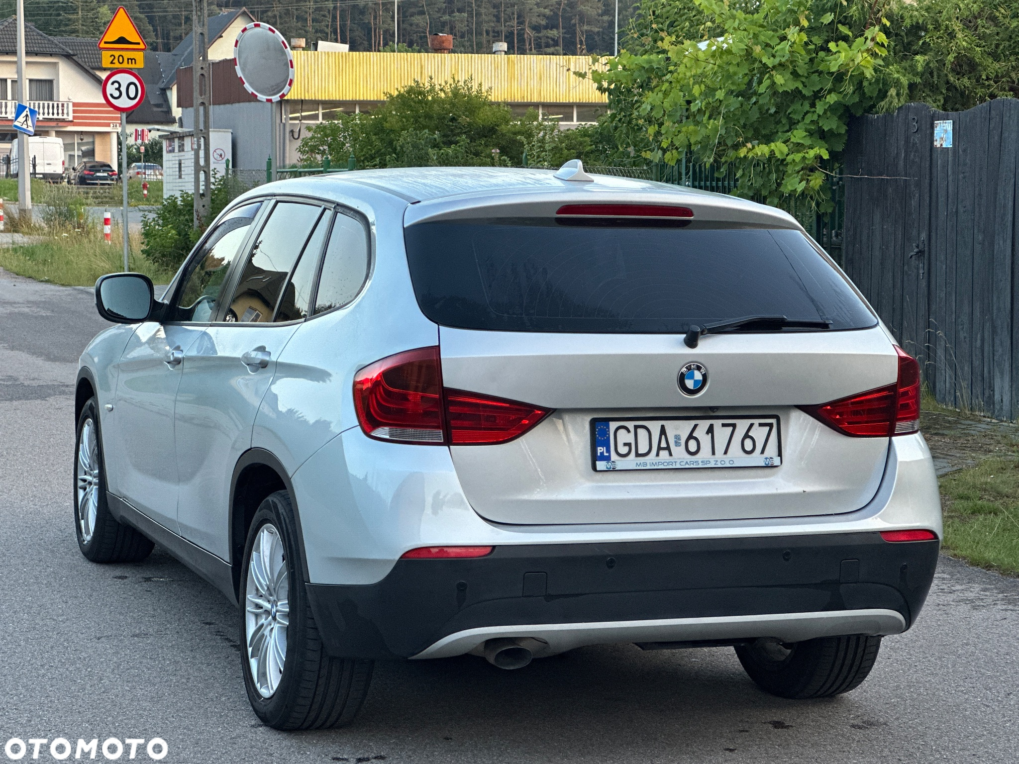 BMW X1 sDrive20d - 20