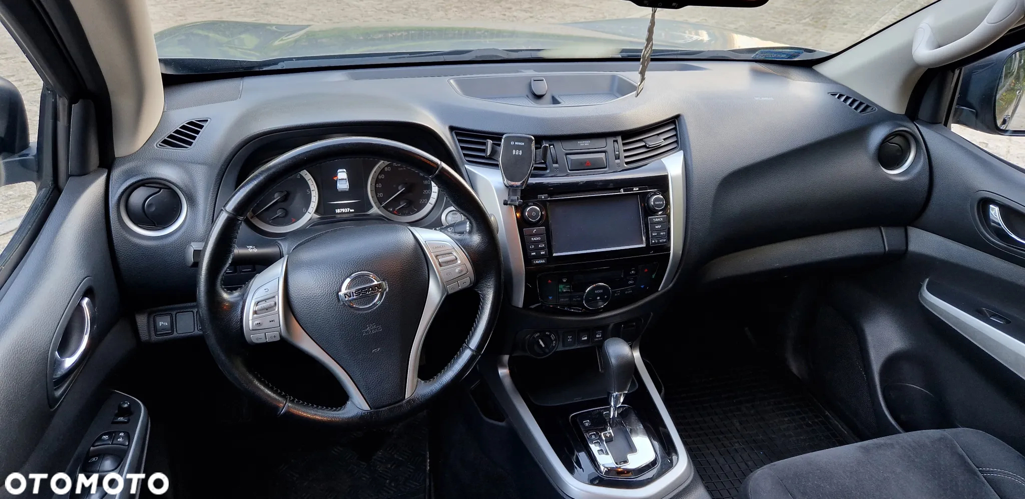 Nissan Navara - 30