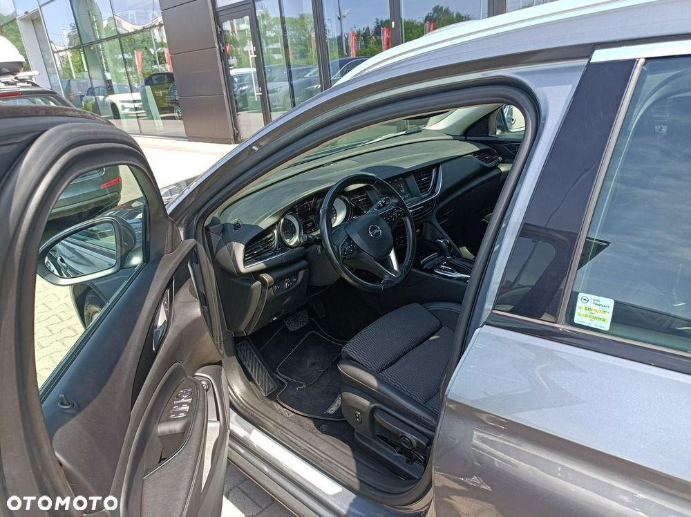 Opel Insignia - 11
