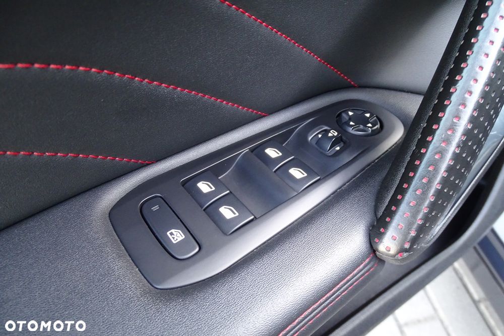 Peugeot 308 - 16