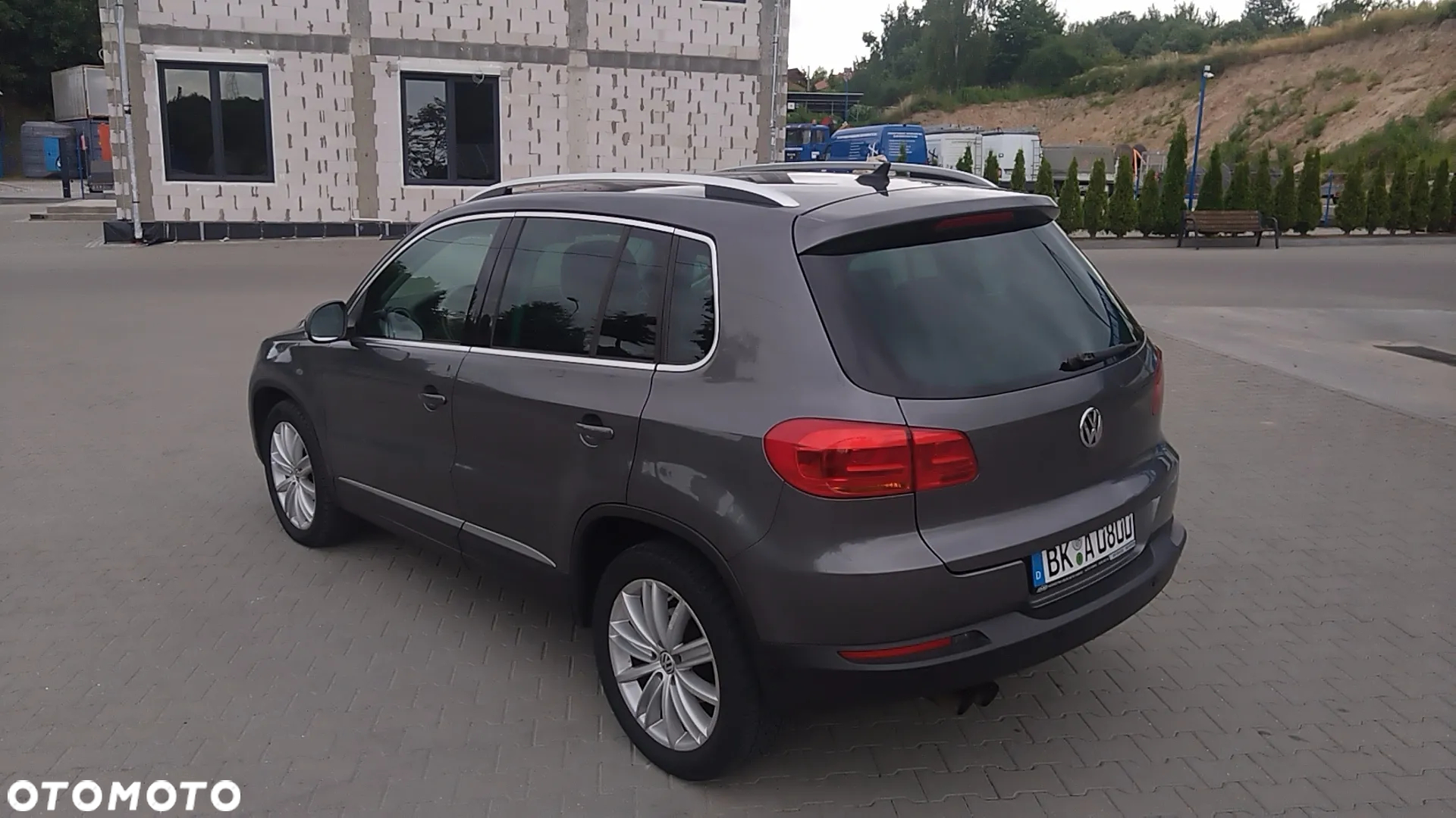 Volkswagen Tiguan - 8