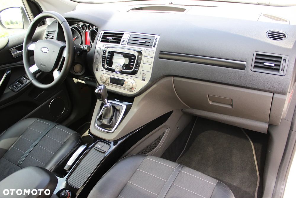 Ford Kuga 2.0 TDCi 4x4 Titanium - 21