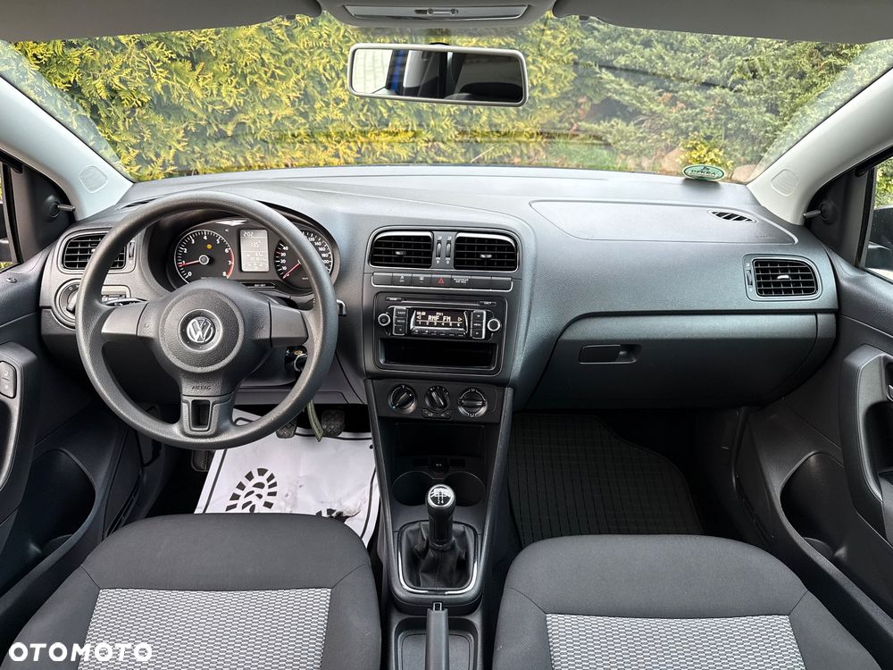 Volkswagen Polo 1.2 Comfortline - 26