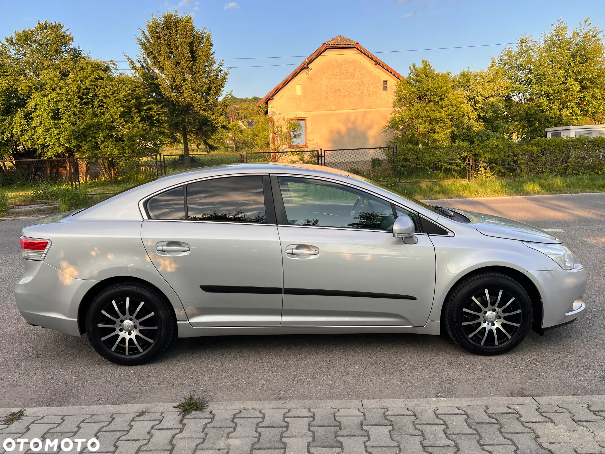Toyota Avensis 1.8 Luna - 8