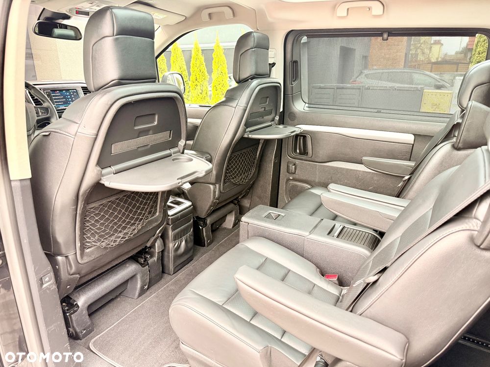 Peugeot Traveller - 30