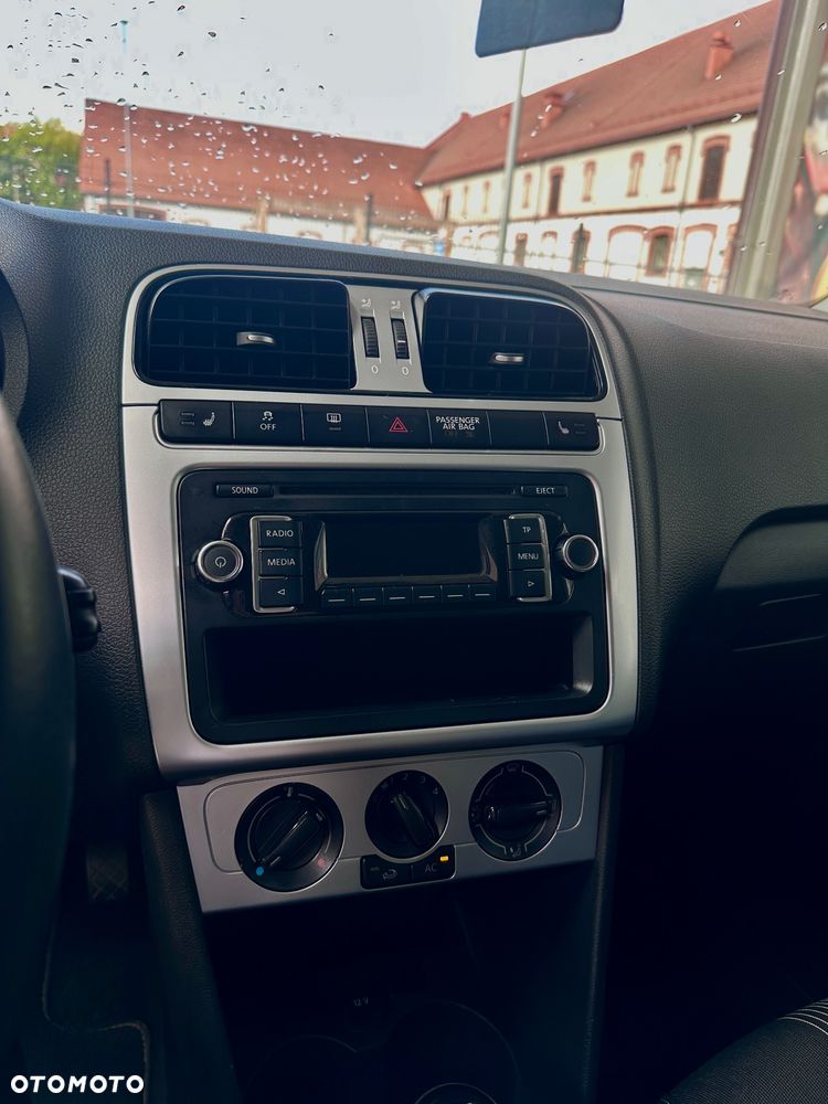Volkswagen Polo 1.4 FSI Trendline - 15