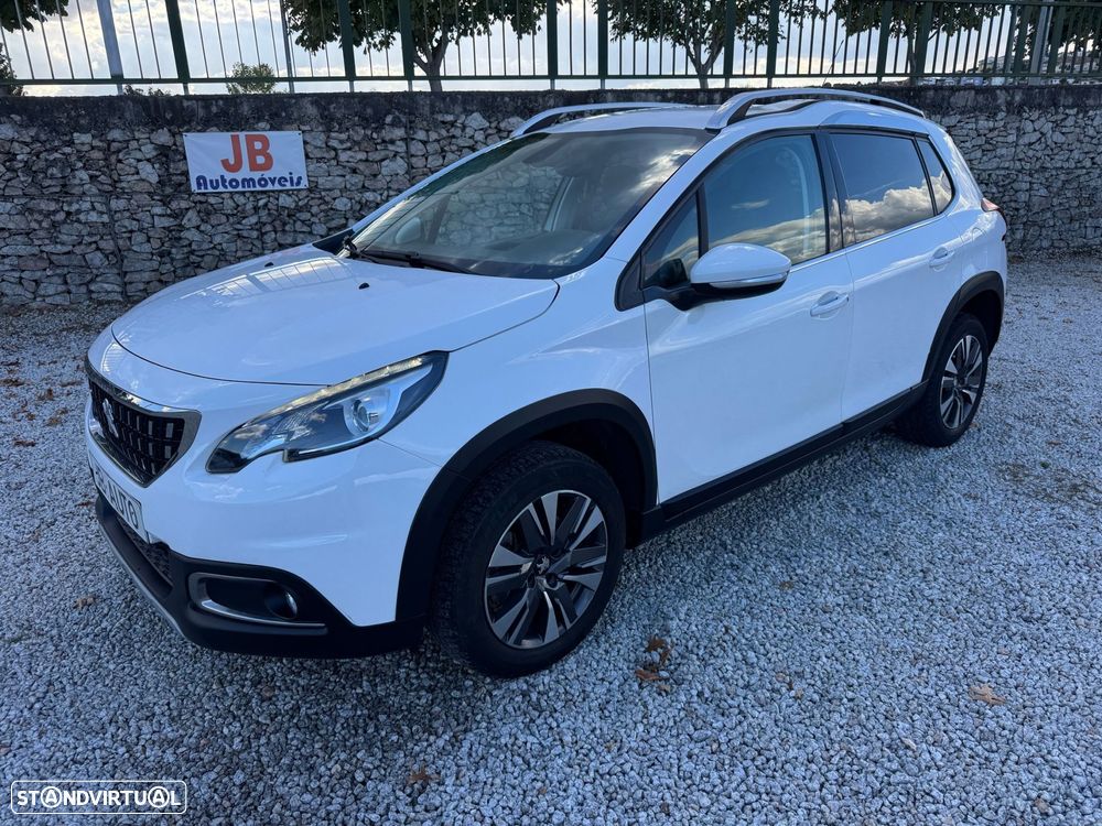 Peugeot 2008 1.2 PureTech Allure - 1