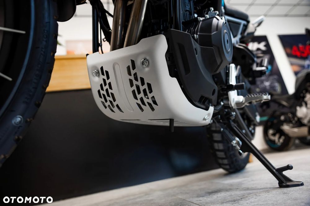 CFMoto MT - 13