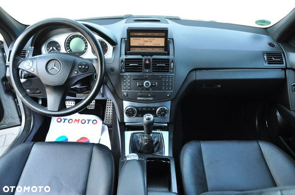 Mercedes-Benz Klasa C - 32