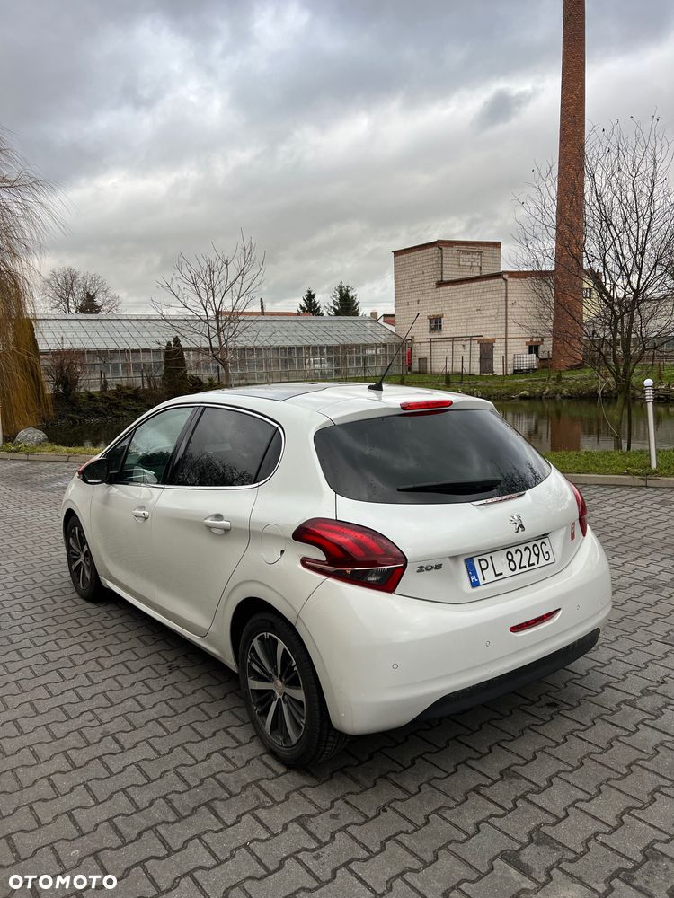 Peugeot 208 - 2