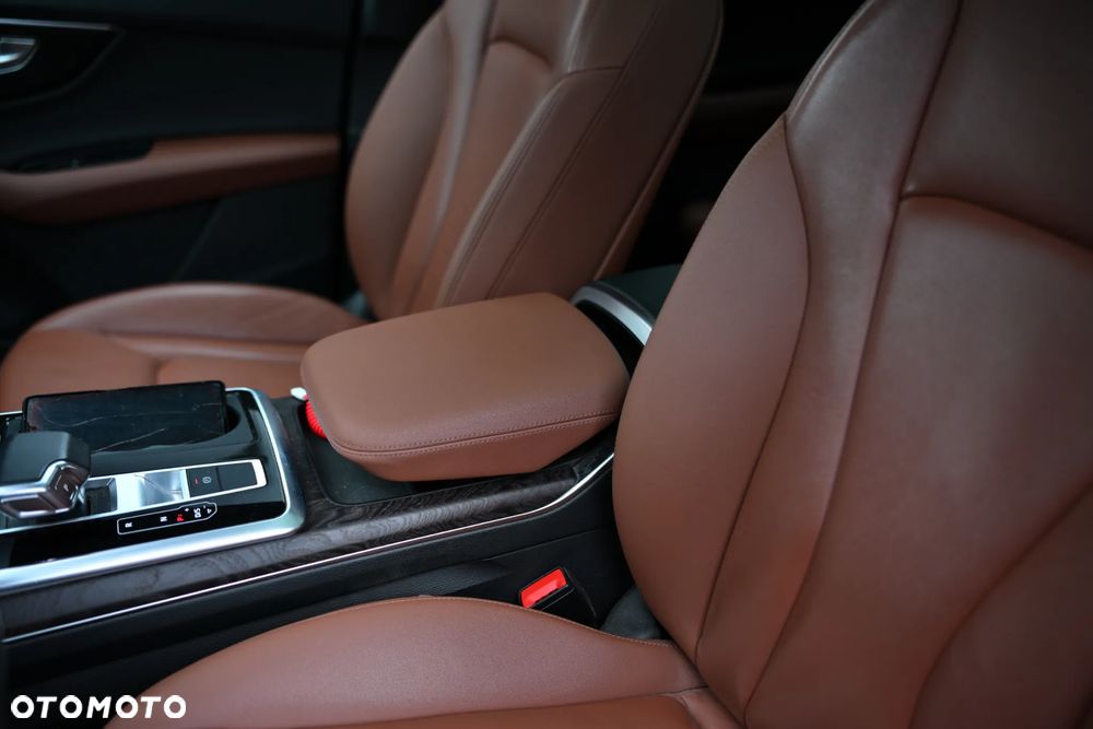 Audi Q7 55 TFSI quattro tiptronic S line - 26