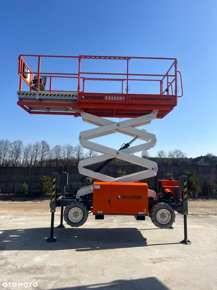 Snorkel S2255RT Podnośnik nożycowy 4x4 Diesel 50 mth 420KG Platforma Genie Skyjack - 34