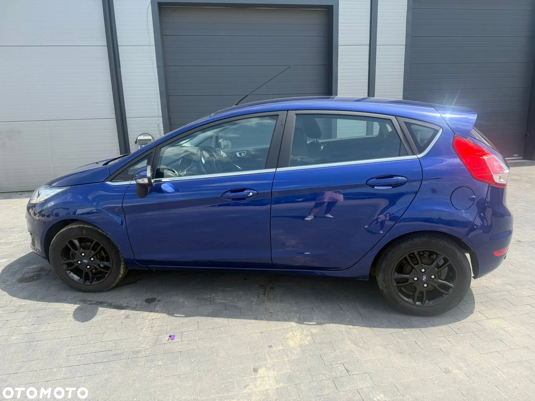 Ford Fiesta 1.0 EcoBoost S&S TITANIUM - 4