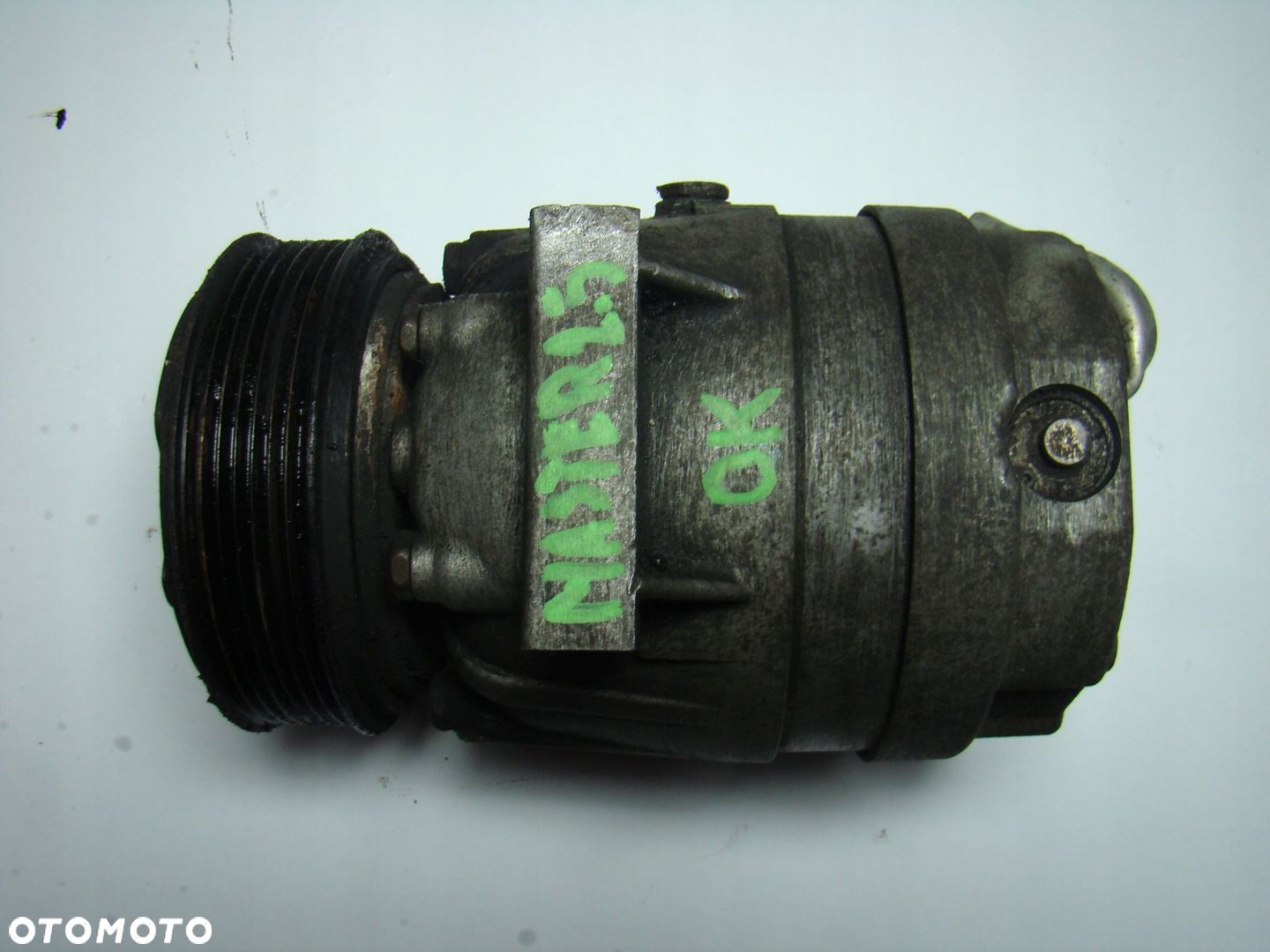Sprężarka klimatyzacji 8200832990 Master Movano 2.5 03- Delphi - 1