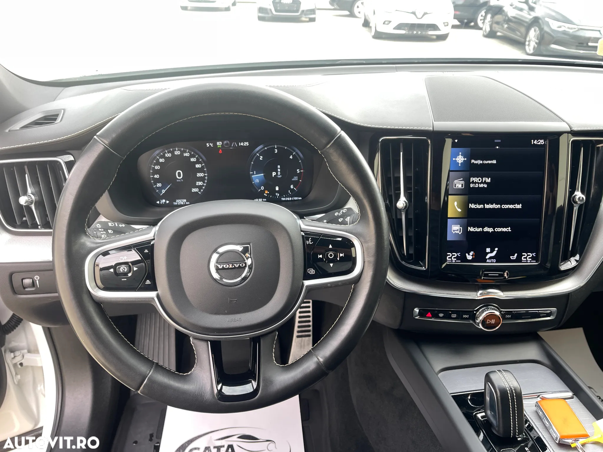 Volvo XC 60 B4 MHEV R-Design - 37