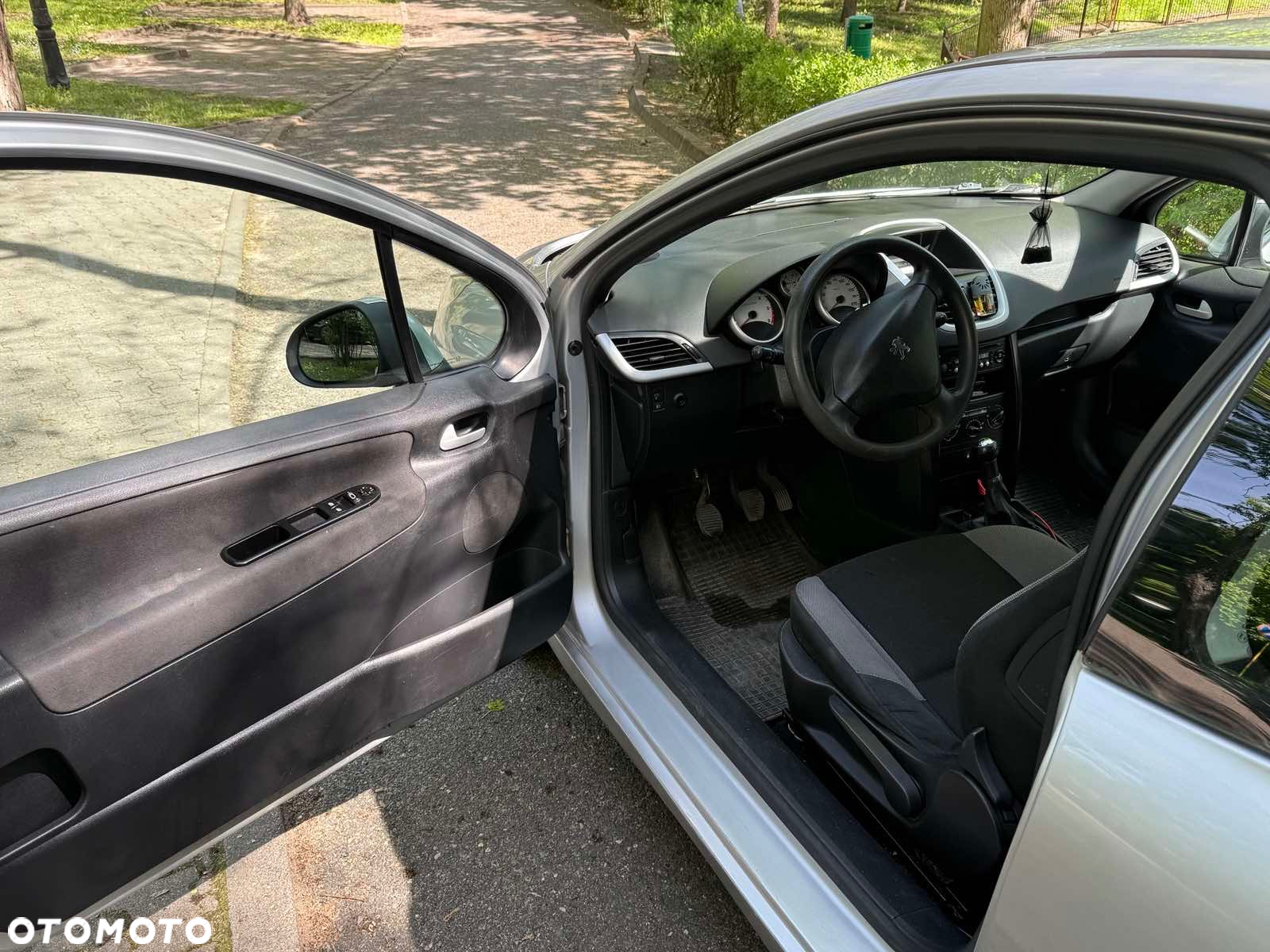 Peugeot 207 - 5
