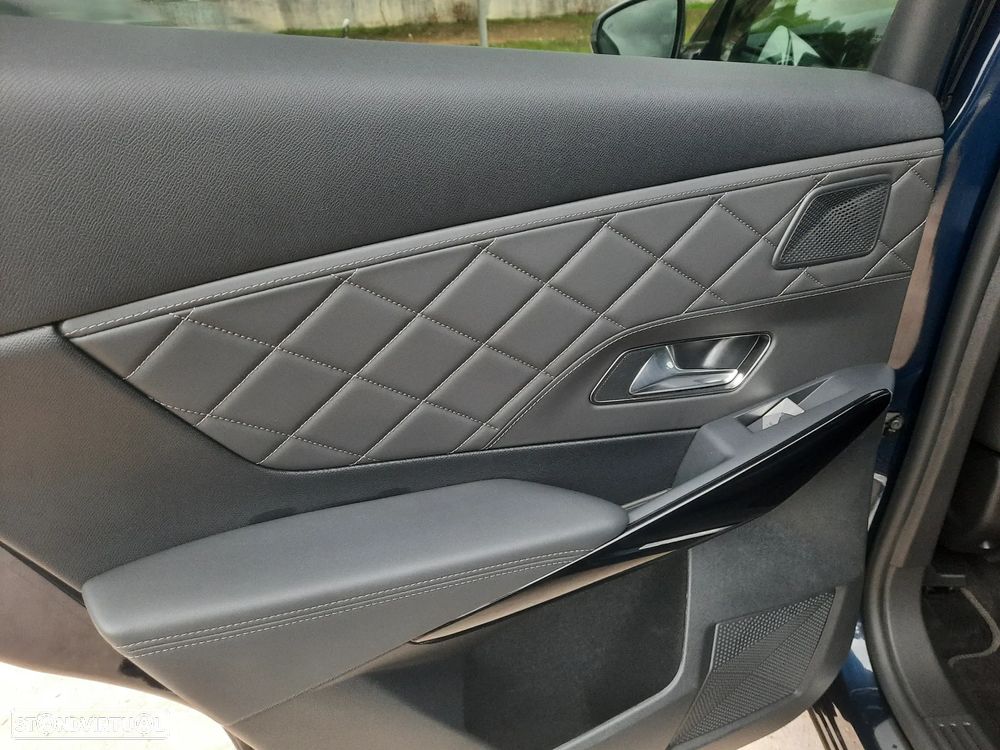 DS DS7 Crossback 1.5 BlueHDi Rivoli EAT8 - 31