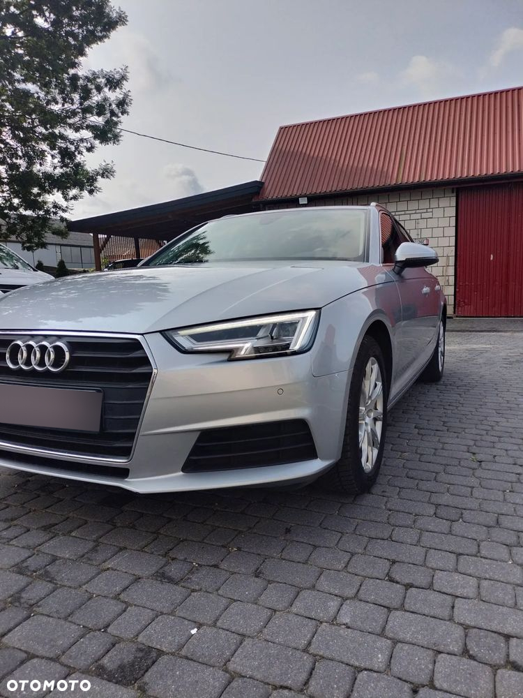 Audi A4 Avant 35 TDI S tronic sport - 12