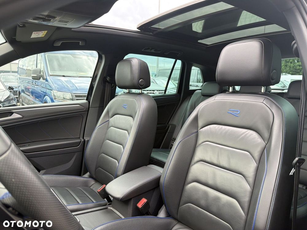 Volkswagen Tiguan - 12
