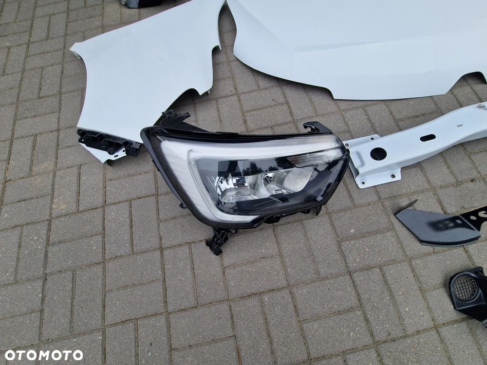 MASKA BŁOTNIK ZDERZAK LAMPY RENAULT MASTER IV - 23