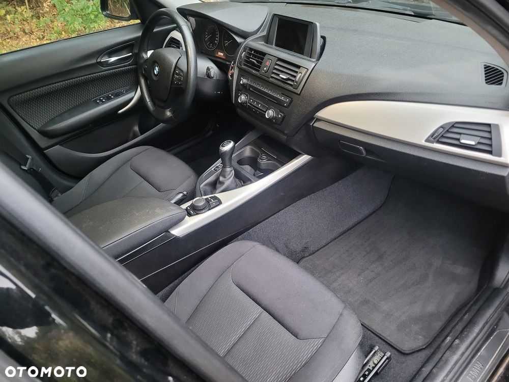 BMW Seria 1 116i - 9