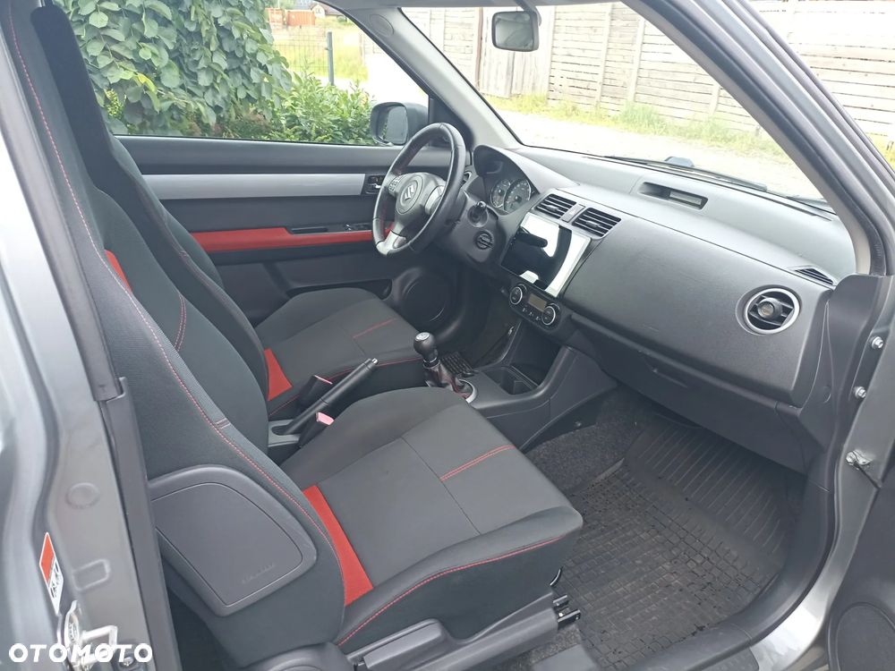 Suzuki Swift 1.6 Sport - 9