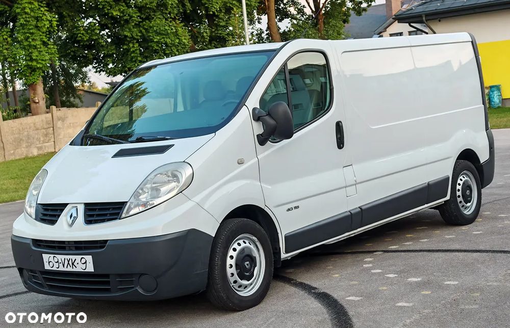 Renault TRAFIC - 1