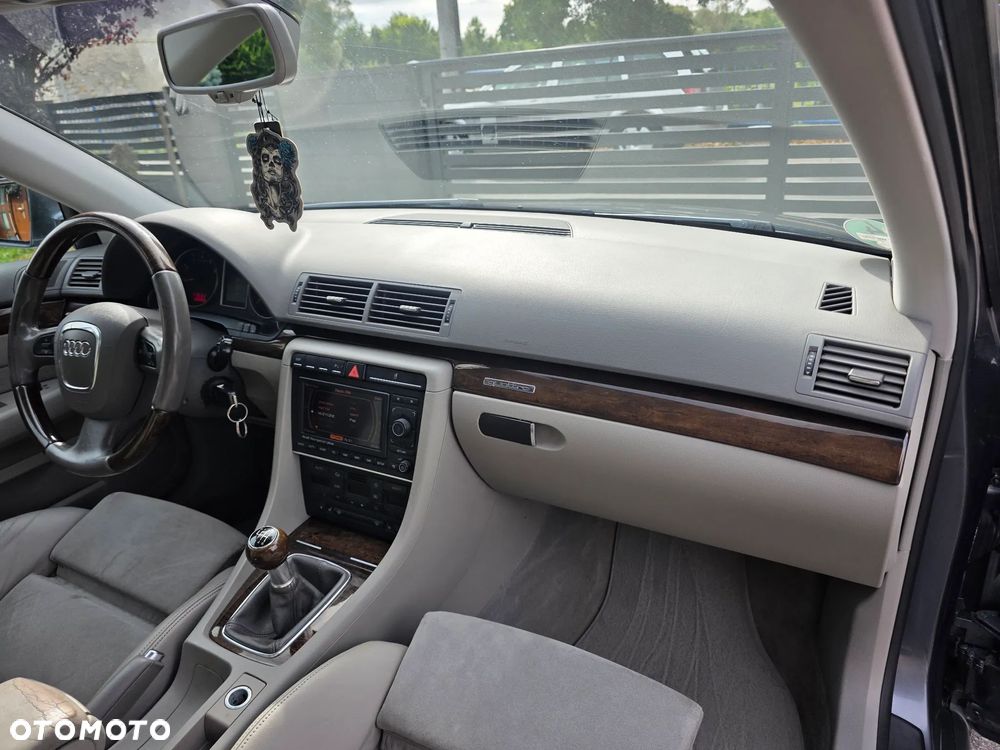 Audi A4 Avant 1.8T Quattro - 13
