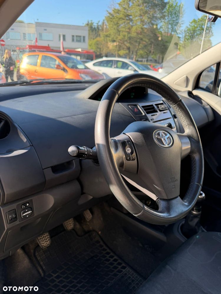 Toyota Yaris 1.0 VVT-i Cool Edition - 9