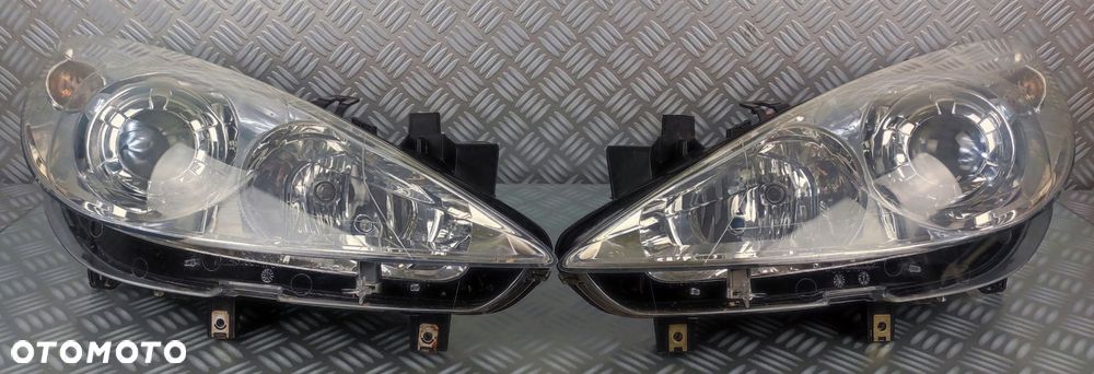 reflektor lampa prawa prawy lewa lewy przód przednia PEUGEOT 307 LIFT HB SW - 1