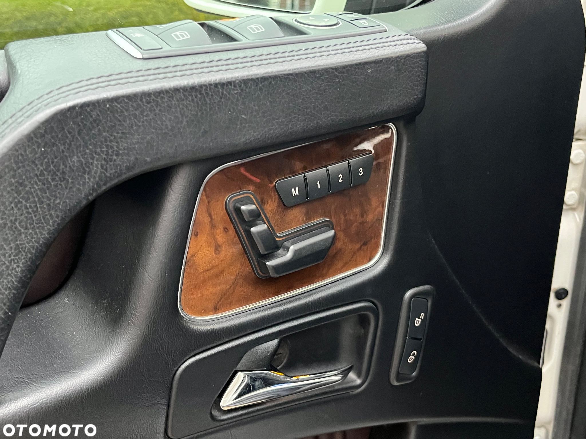 Mercedes-Benz Klasa G 500 L 7G-TRONIC - 13