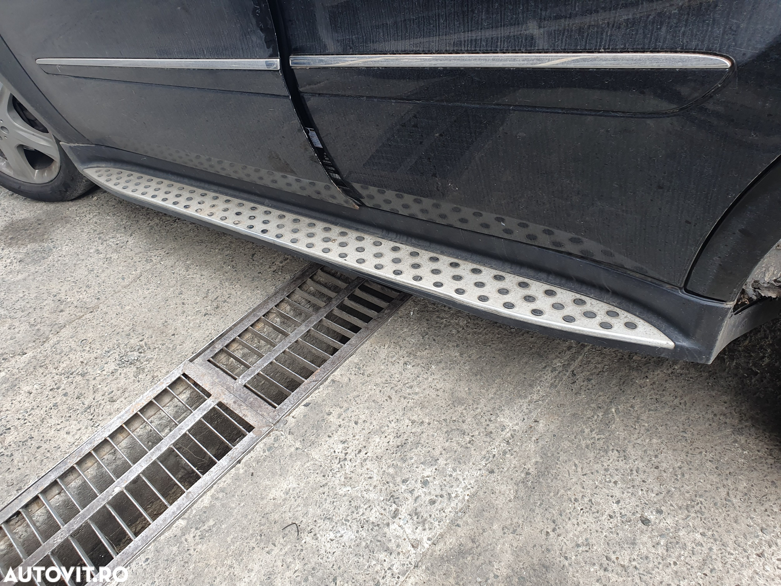 Dezmembrari  Mercedes-Benz ML / M-CLASS (W164)  2005  > 0000 ML 320 C - 9