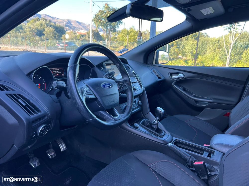 Ford Focus 1.5 TDCi EcoBlue ST-Line - 8