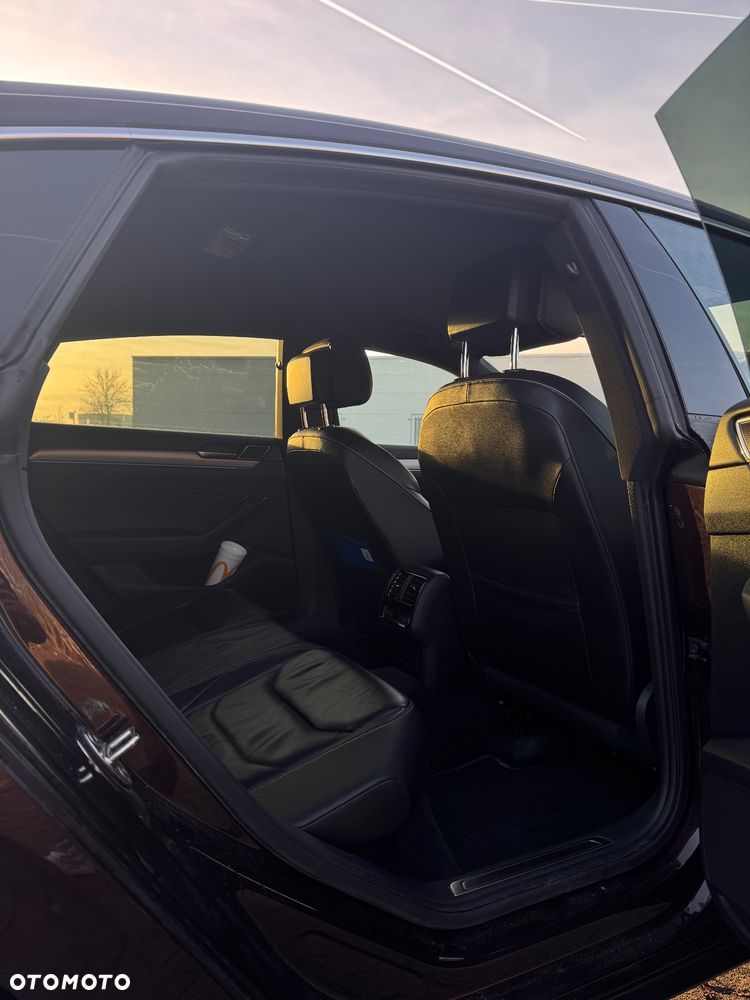 Volkswagen Arteon 2.0 TDI Bi-Turbo SCR 4Mot R-Line DSG - 8