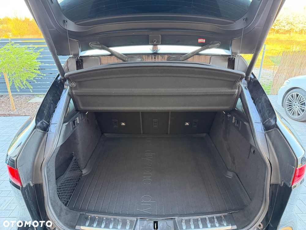 Jaguar F-Pace 3.0 V6 AWD S - 17