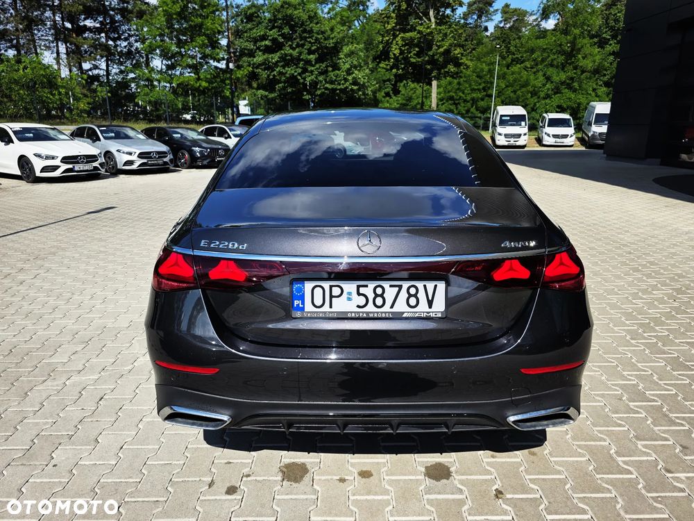 Mercedes-Benz Klasa E 220 d mHEV 4-Matic AMG 9G-Tronic - 6