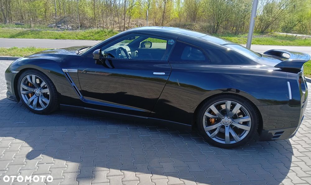 Nissan GT-R Black Edition - 11
