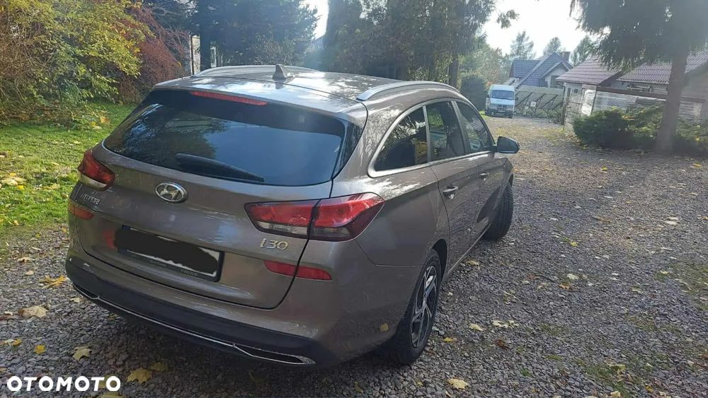 Hyundai i30 1.5 T-GDI 48V Smart - 4