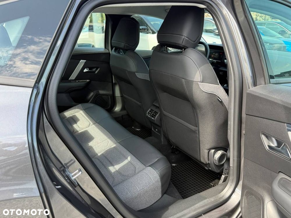 Citroën C4X 1.2 PureTech Feel Pack S&S EAT8 - 28