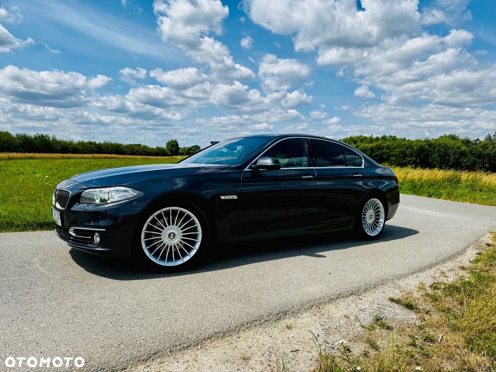 BMW Seria 5 520d xDrive Luxury Line - 1
