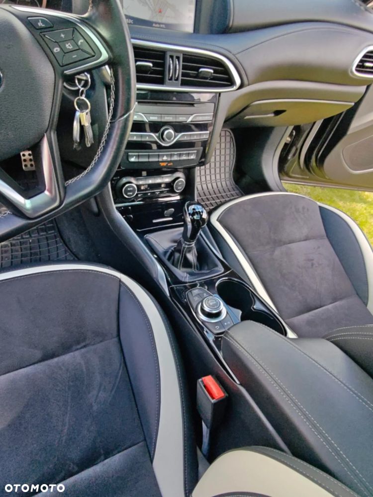 Infiniti Q30 1.5d Premium - 33