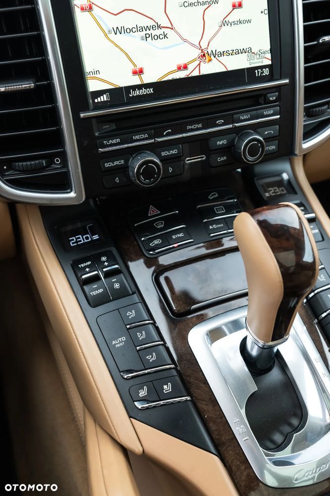 Porsche Cayenne S - 21