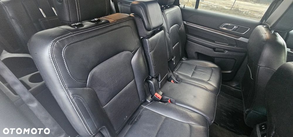 Ford Explorer - 15