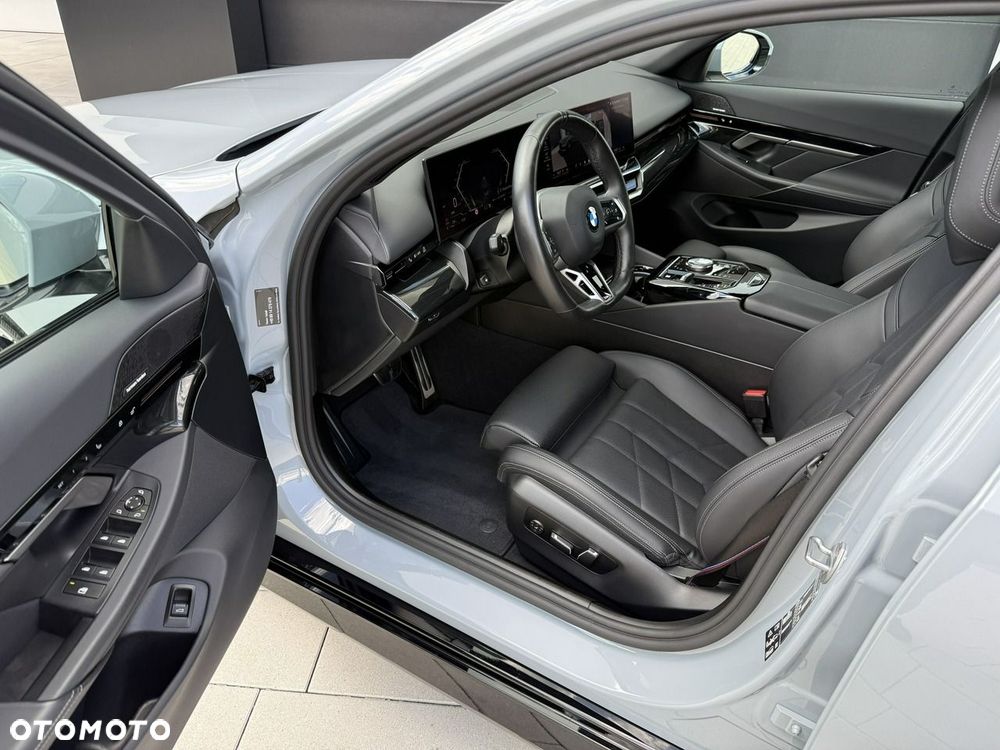 BMW Seria 5 520d xDrive mHEV M Sport - 5